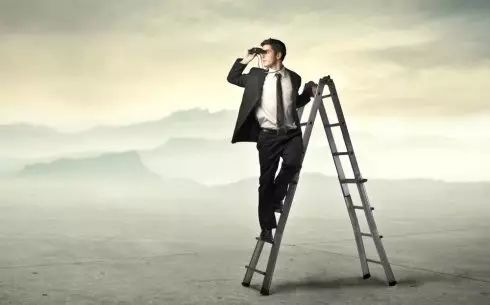 生意再难做，深耕自己行业 也比转行靠谱！